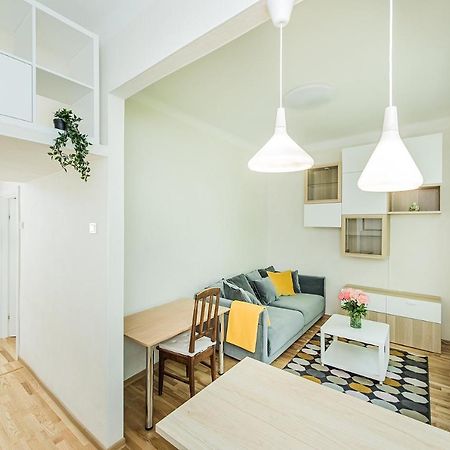 Lovely 1-Bedroom Apartment In Kaunas Old Town Exterior foto