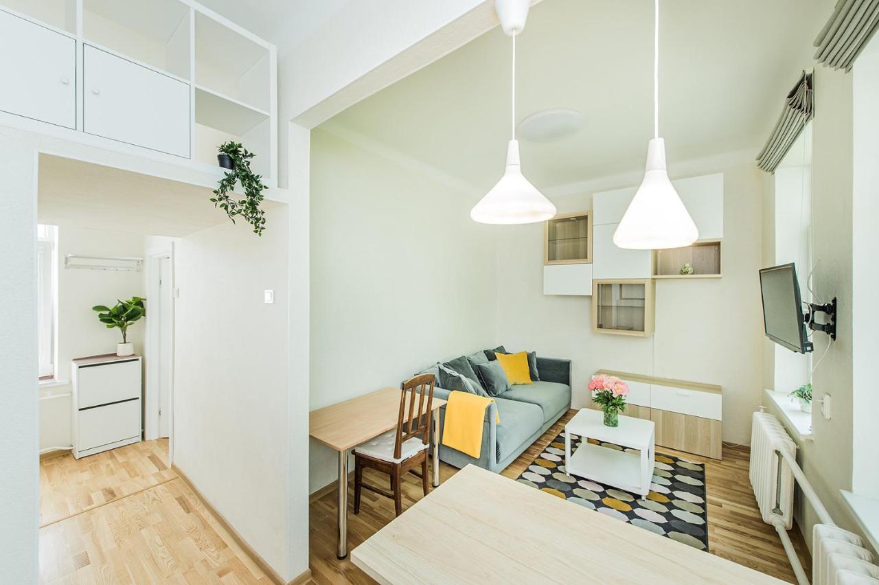 Lovely 1-Bedroom Apartment In Kaunas Old Town Exterior foto